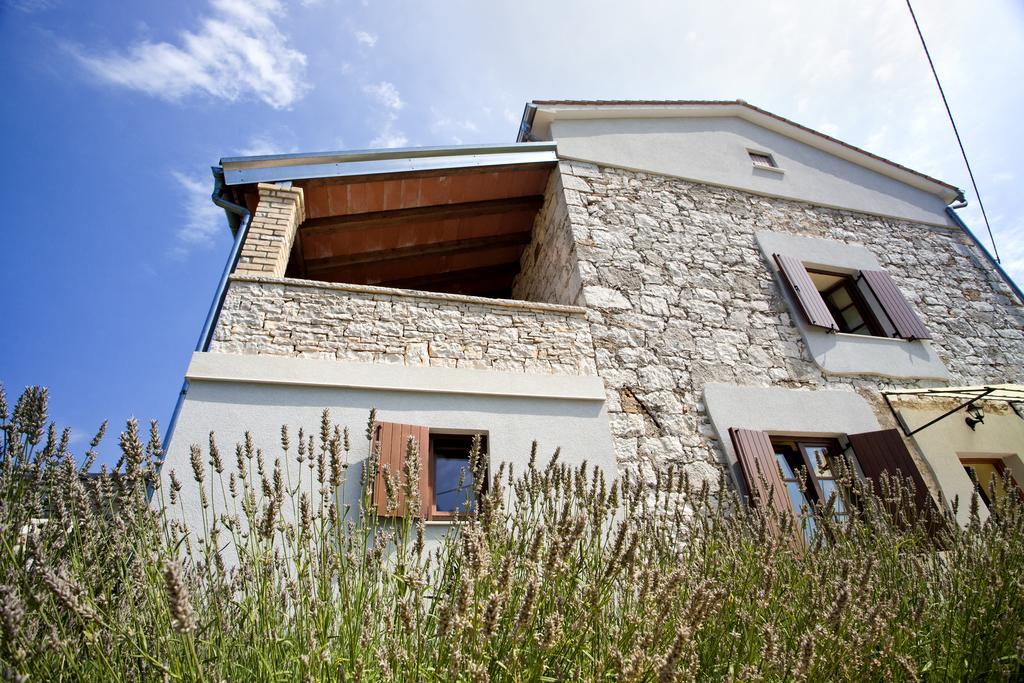 Holiday Home Stancija Becic Mugeba Esterno foto